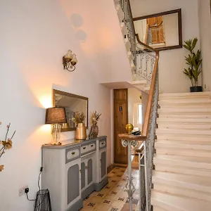 https://maleth-inn.qawrahotelsmalta.org